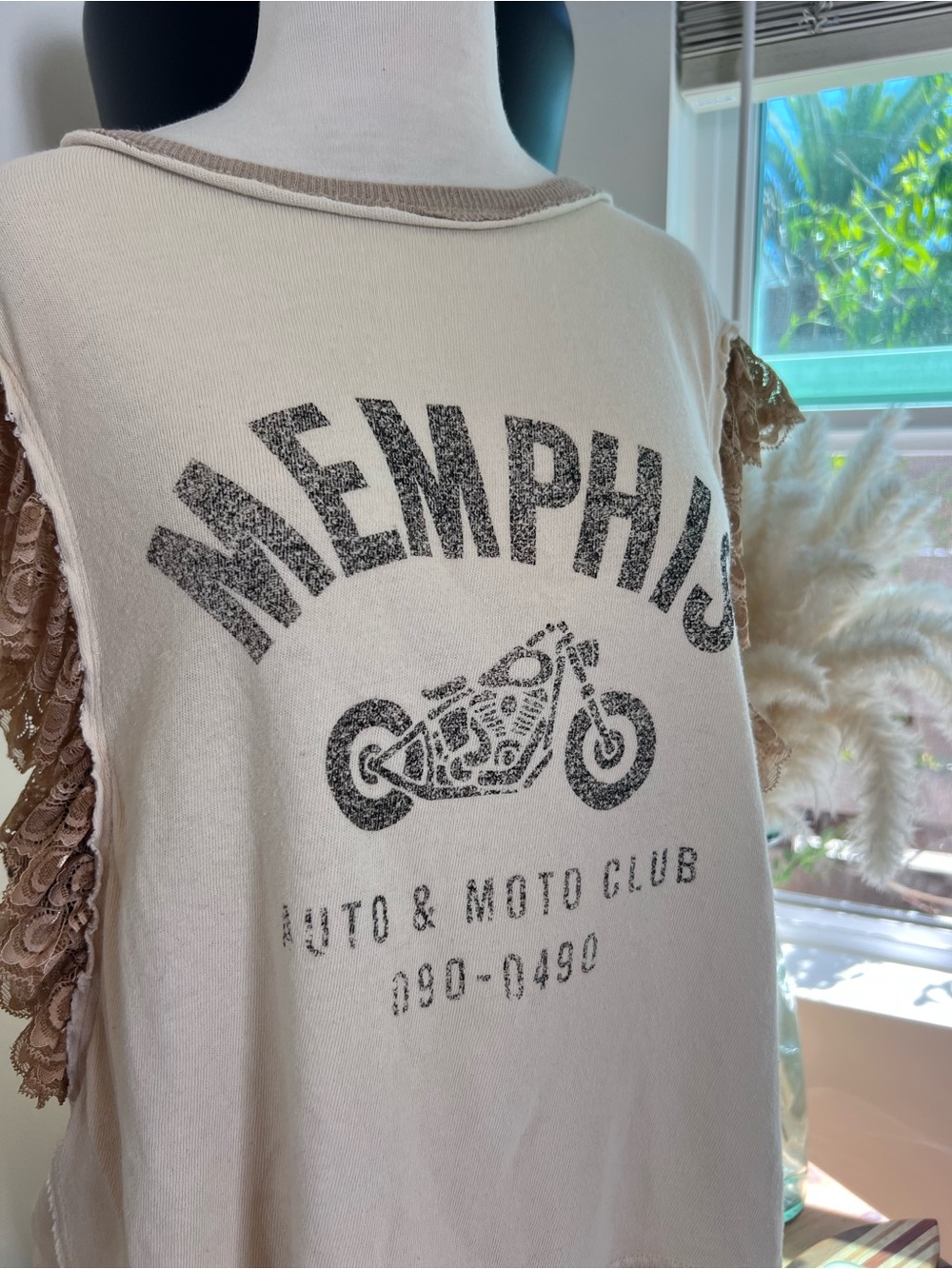 We The Free Memphis Graphic Tee Lace Sleeve Top Cream Boho Size S - Picture 4 of 8